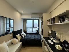 -东方体育中心(地铁站)