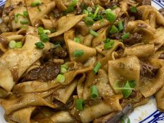 -壹阁胡羊焖饼(特色小吃街店)