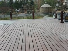 -百灵希尔顿逸林酒店大堂吧