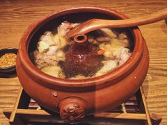 -云海肴·汽锅鸡·云南菜(天山百盛优客店)