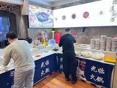 -沸炉重庆老火锅(军事博物馆店)