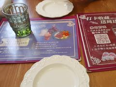 -秘密旅行Bonjour(黑金冠 江南西店)