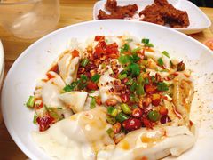 -爆炸头阿姨小四川正宗川味小吃(无任何分店)