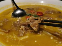 一品金汤肥牛-70后饭吧(府河街店)