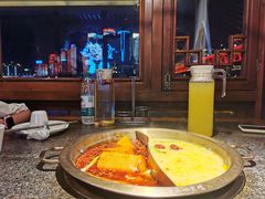 -小天鹅火锅·一线江景洪鼎旗舰店(洪崖洞店)