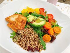 牛油果果蔬沙拉-大树餐厅(环球港店)