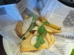 -卡普里披萨·牛扒·下午茶