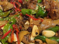 -鲁南仔·滕州炒鸡(经三路店)