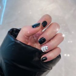 -吉吉靓甲美睫