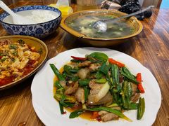 -乡土特色.冷锅鱼.牦牛肉汤锅