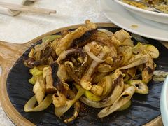 京葱椒盐鱿鱼须-荣粤酒家·融合粤菜