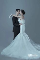 -苏菲亚婚纱摄影