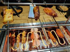 会自己转的烧烤炉-悦屋老板娘的烤肉店(紫薇田园店)