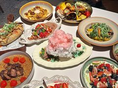 -Mogul Eatery·大亨餐酒馆