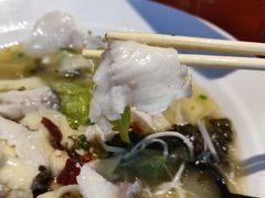 -乐达酸菜鱼面(山师东路店)