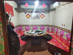 -人民公社铁锅炖·东北菜(卫国道店)