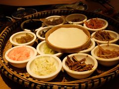 -包整·丝娃娃(一览甲秀楼风景店)