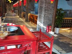 -红九格老火锅(三峡广场店)