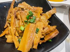 -馋三尺蟹粉小笼(人民广场店)