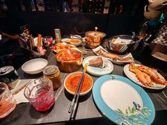 -雍容荟帝王蟹活龙虾展台自助(IFS黑金店)
