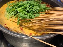 -钢管厂五区小郡肝串串香(蜀都万达店)