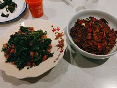 -湘渝人家·川湘菜(十里河店)