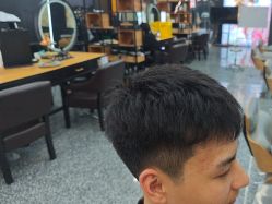 -藤野造型·烫·染发型设计店
