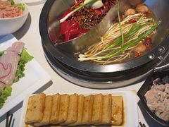 -茅草房·河畔园林火锅