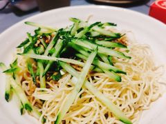 -肥肥虾庄·金牌油焖大虾(东湖欢乐谷店)