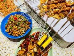 -小董哥烤串·爆汁大油边(故宫店)