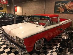 -席娜卡琳火车铁道夜市