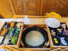 -勺子米线·云南传统小吃市集(四方街店)