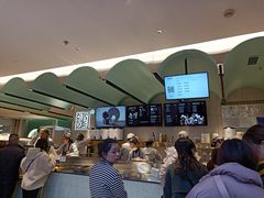 -奈雪的茶(亨特国际广场店)