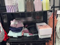 -lululemon(比斯特购物村店)