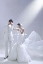 -二十一世纪婚纱摄影(省府前街店)