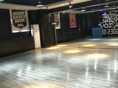 -零下舞度·街舞连锁机构(万科中心店)