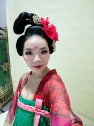 -盘子女人坊生日照·摄影馆(华强店)