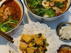 -窄巷口生烫牛肉米线(客村店)