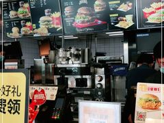 -麦当劳(新洲南路店)