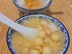 绿豆瓣拼莲子-黄记潮汕甜汤(贝底田坊店)