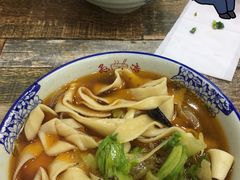 -孙浩特色牛杂面板面(华捷道店)