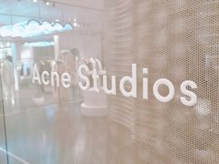-Acne Studios(芮欧百货店)