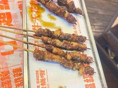 -威记烧嘢·南宁烧烤·超级生牛(绿地店)
