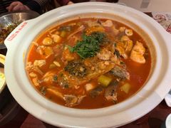 -魏铭鱼头捞饭(晋阳路店)