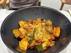 -醉人椒麻辣香锅(王府井喜悦店)