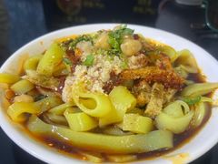 -烤肉小伙烤肉店