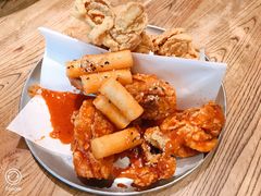 我在小幸福吃炸鸡-庭院里的小幸福(开发区万达店)