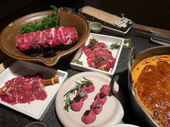 -三出山火锅(南京万象天地店)