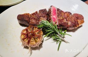 M3 Grain-Fed Sirloin Steak