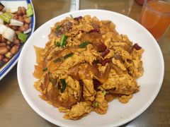 -鲁南仔·滕州炒鸡(经三路店)